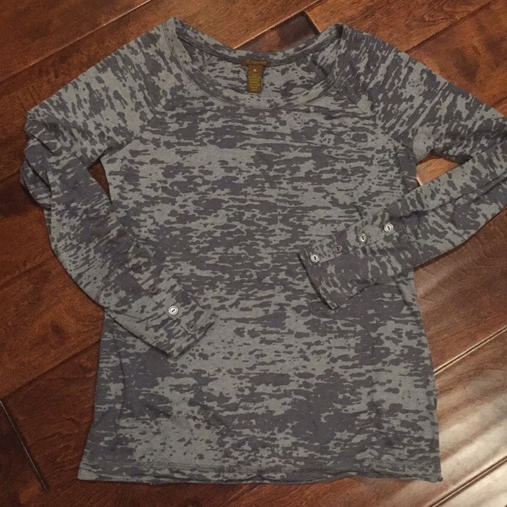 🎈Shades of grey tee🎈